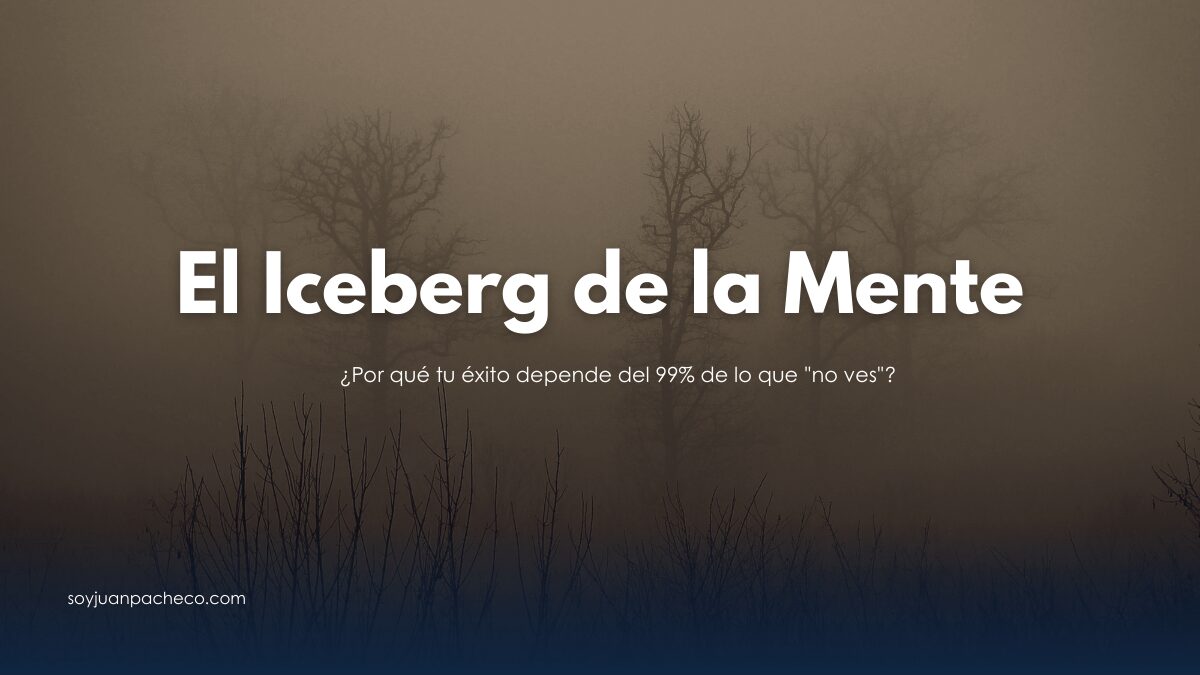 Un iceberg en el océano con la parte sumergida representando el 99% de la mente subconsciente.